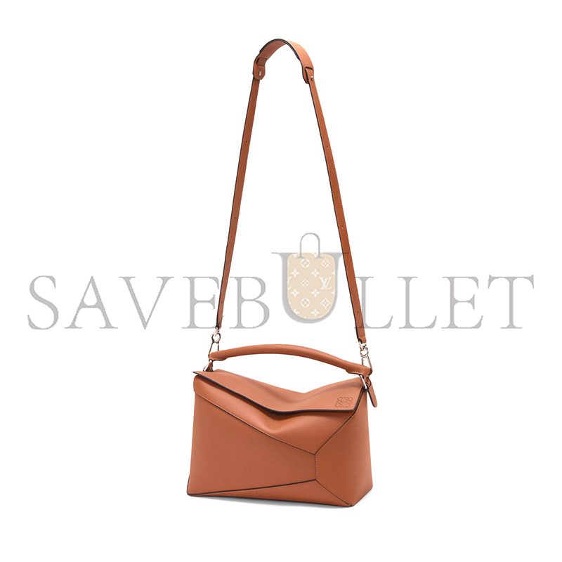 LOEWE LARGE PUZZLE EDGE BAG IN CLASSIC CALFSKIN B510P00X04 (33*21.5*14.7)